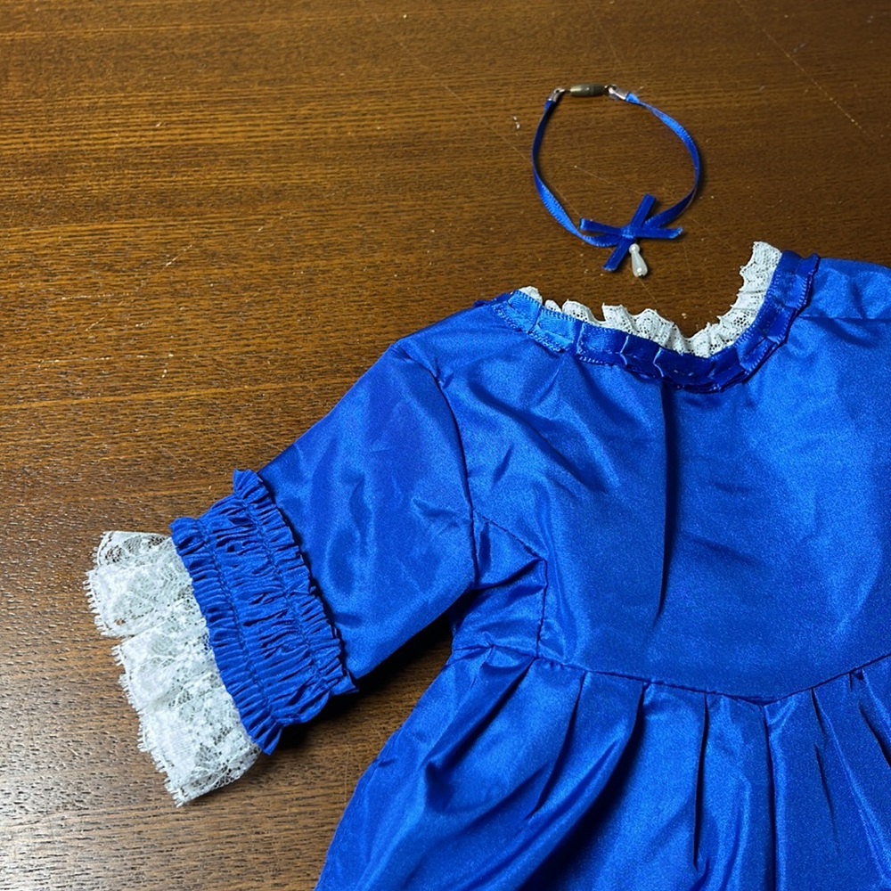 1995 Pleasant Co dress w necklace - Picture 5 of 6